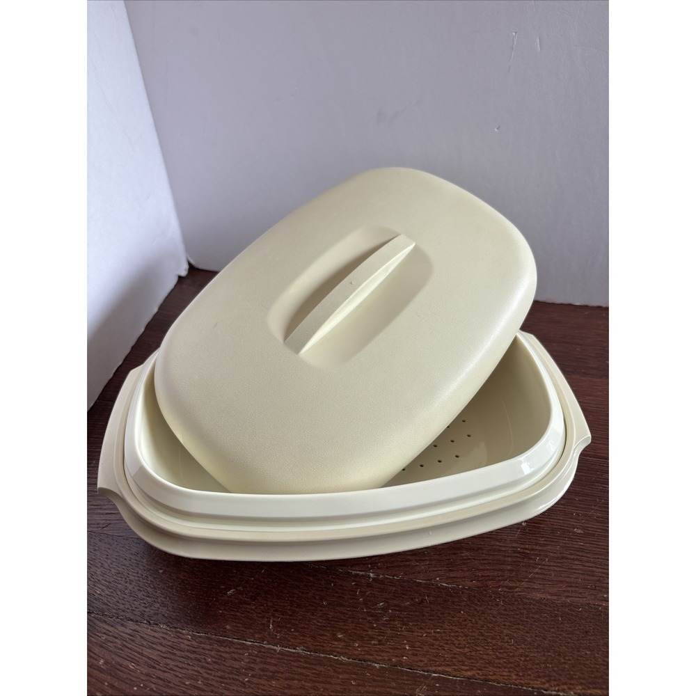 Vintage Tupperware Beige/Almond 3 Piece Vegetable/Rice Steamer Strainer